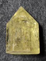 シトリン（黄水晶）六角柱