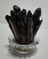 黒水晶（モリオン）クラスター　金ルチル入りガラス台座付き