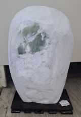 ヒスイ（糸魚川産翡翠）